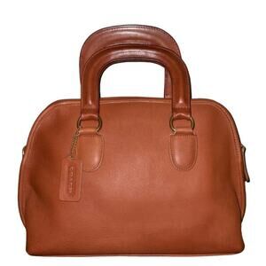 Vintage Coach Baxter bag No. 9903 in British tan. Made in USA